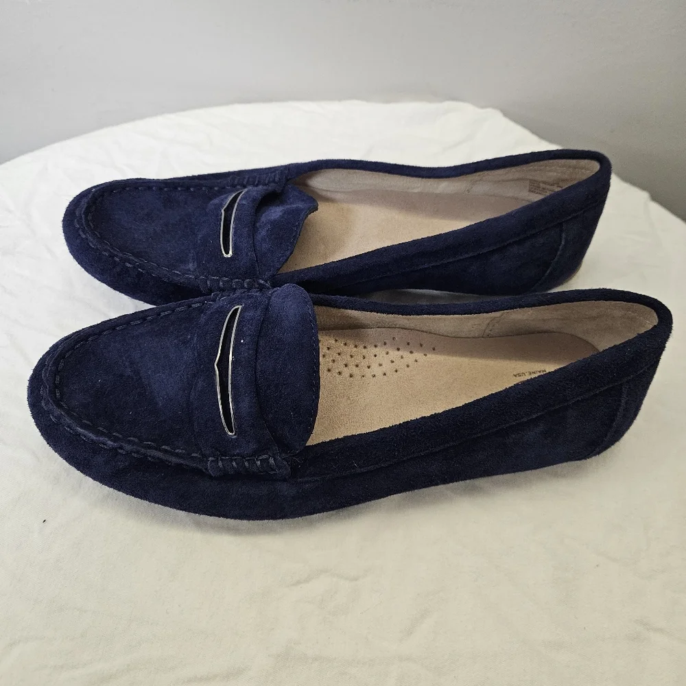 G.H.Bass & Co Navy Suede Moccasins Women Size 9 - Picture 3 of 14
